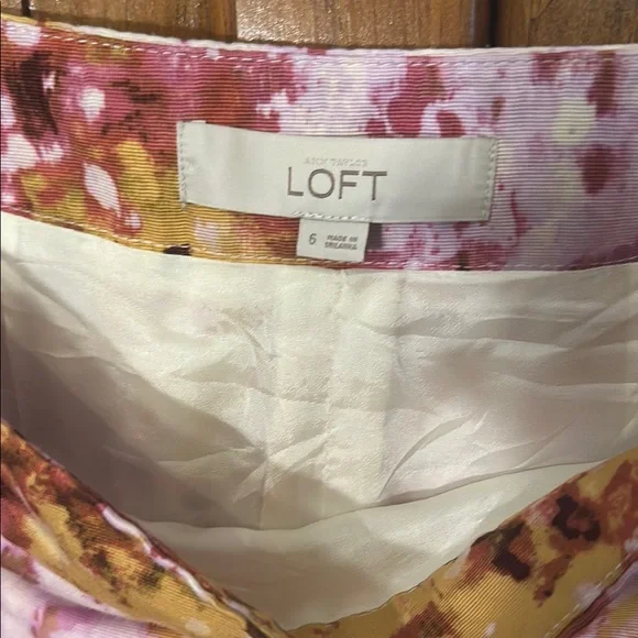 Ann Taylor Loft floral Pencil Skirt - Picture 2 of 3